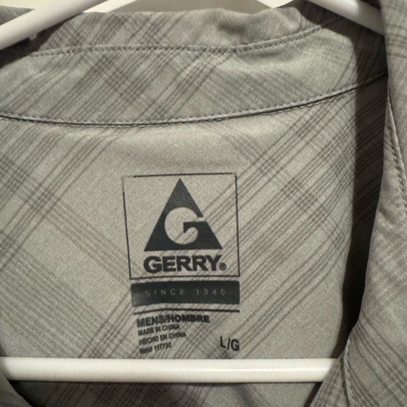 2 Gerry Men’s Button Downn Shirts - Picture 3 of 7